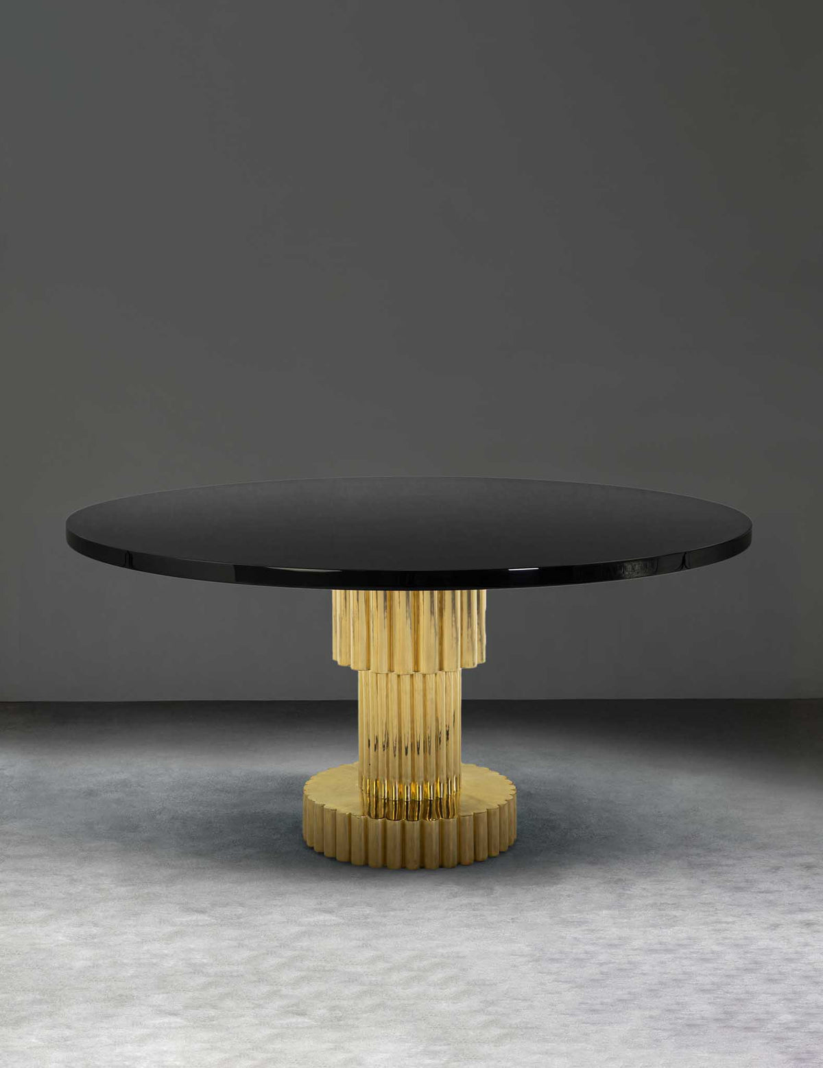 Pluto Dining Table
