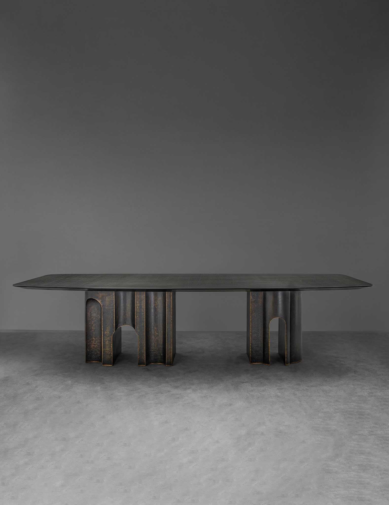 Palazzo Dining Table