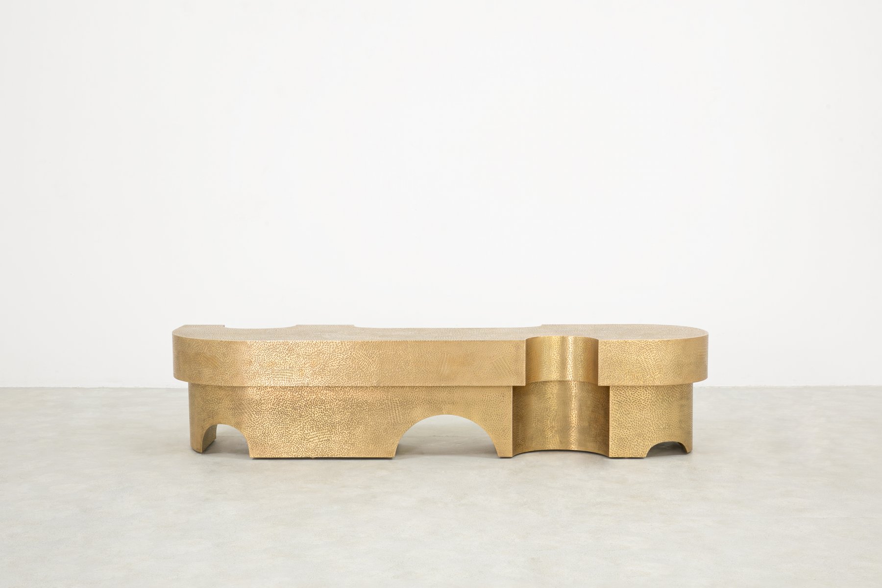 Palazzo_Coffee_Table_02.jpg