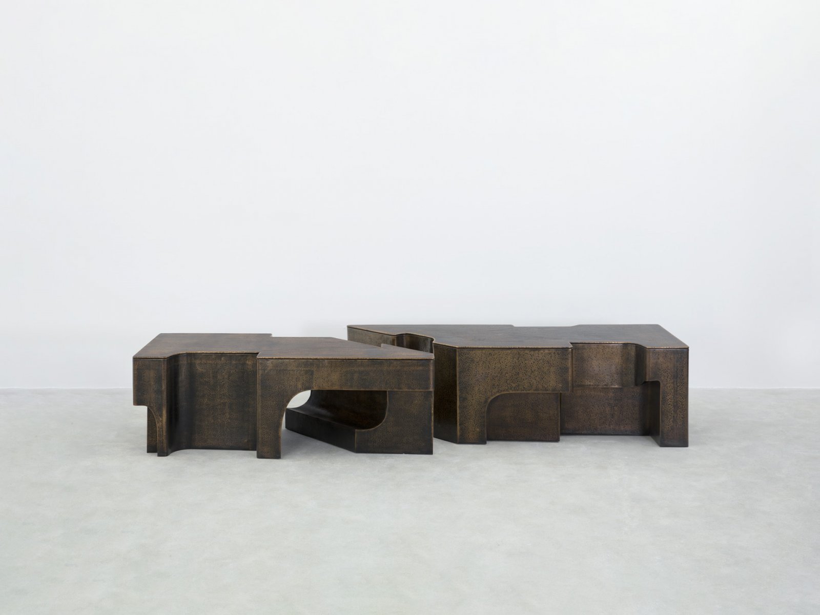 Plazzo_Coffee_Table_main_01_.jpg