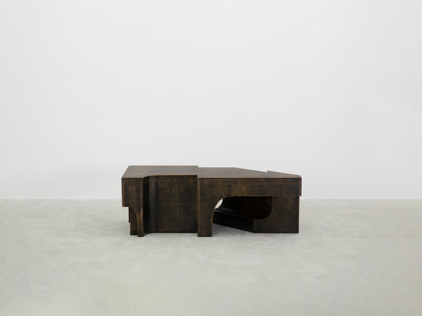 Plazzo_coffee_Table_05.jpg