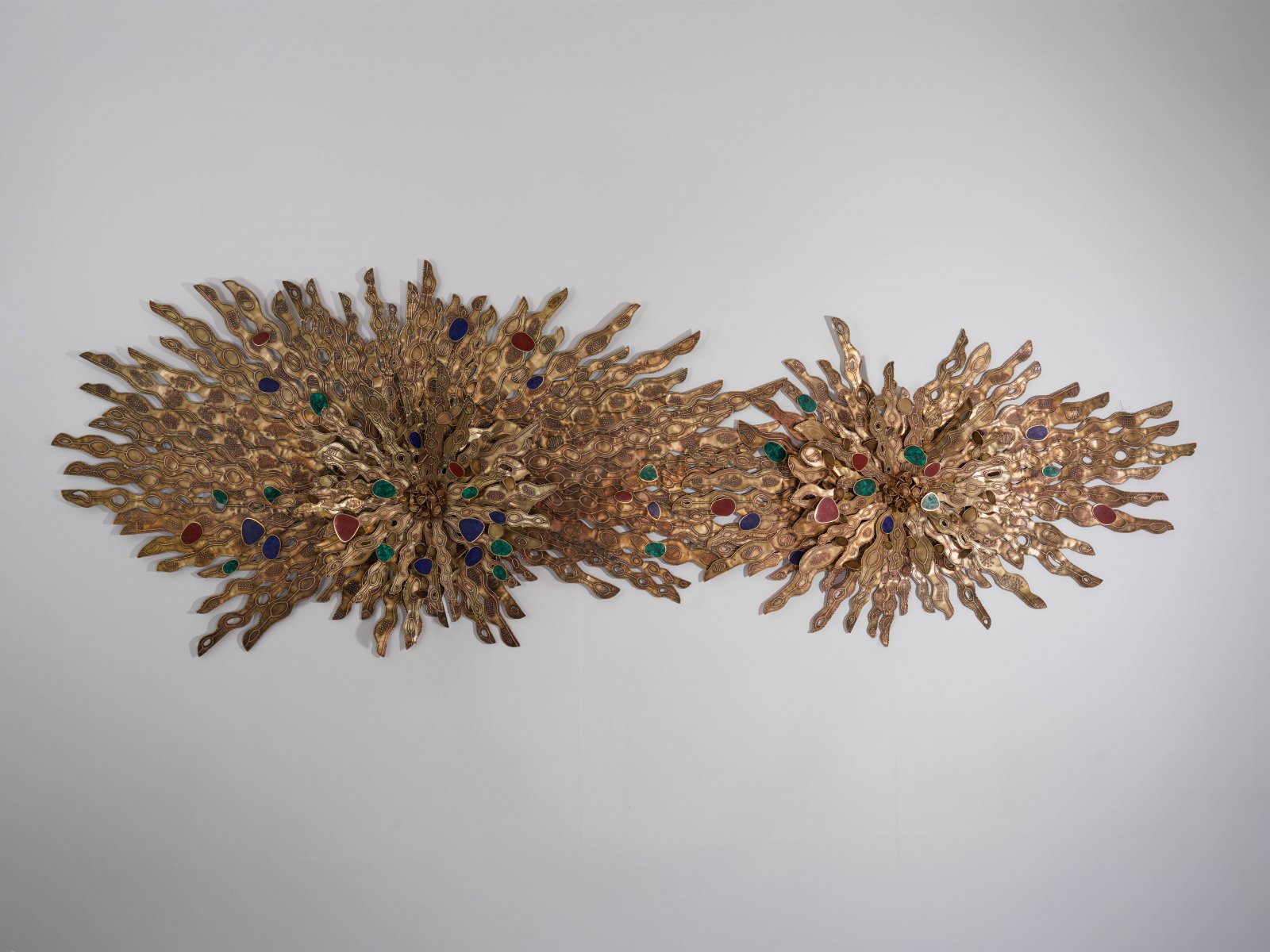 Radiate_Wall_Sconce_New_01.jpg