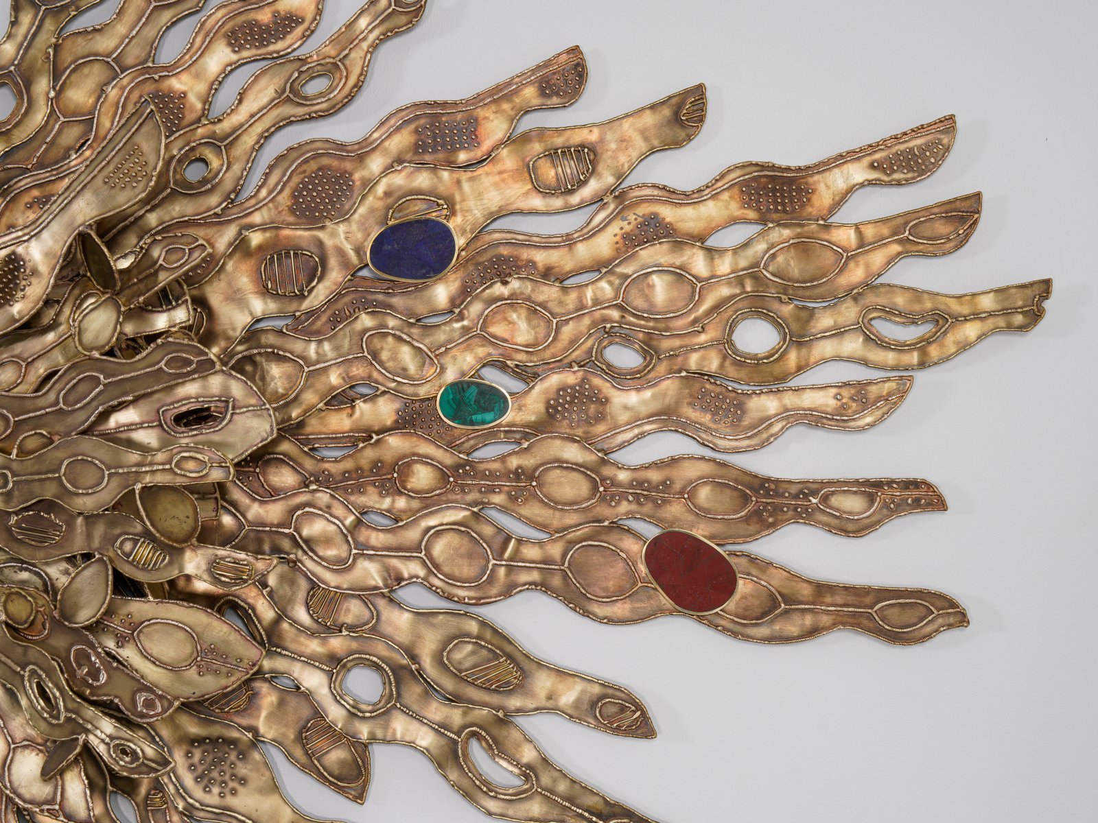 Radiate_Wall_Sconce_New_07.jpg