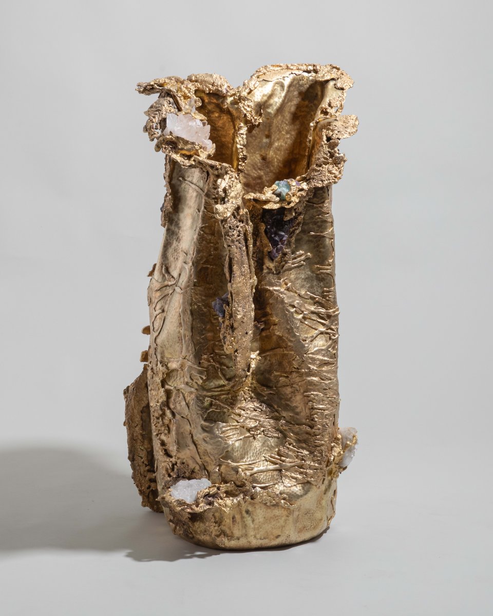 Song_of_the_Forest_Vase_A_02.jpg