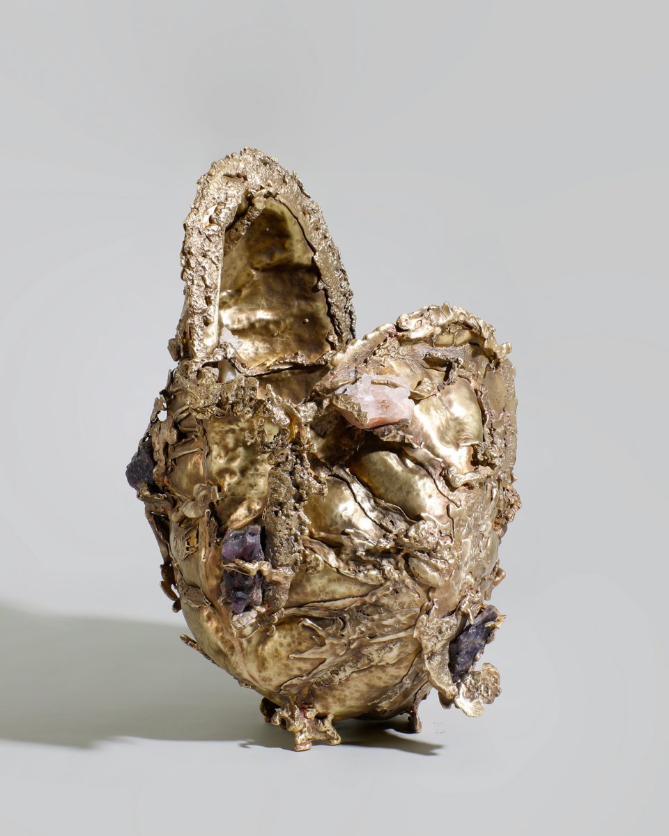 Song_of_the_Forest_Vase_C_03.jpg