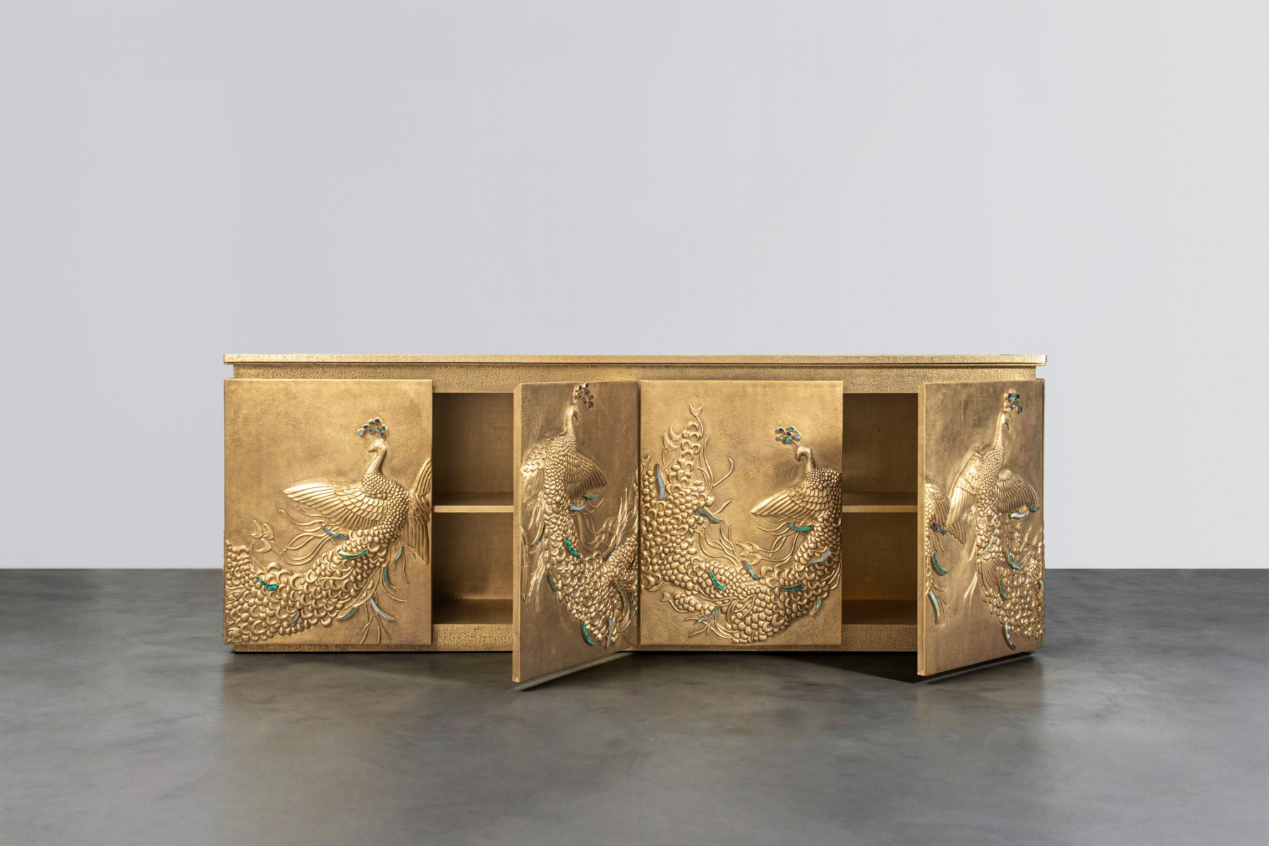 VGS-Cabinet_-_Whistlers_Paradise_02.jpg