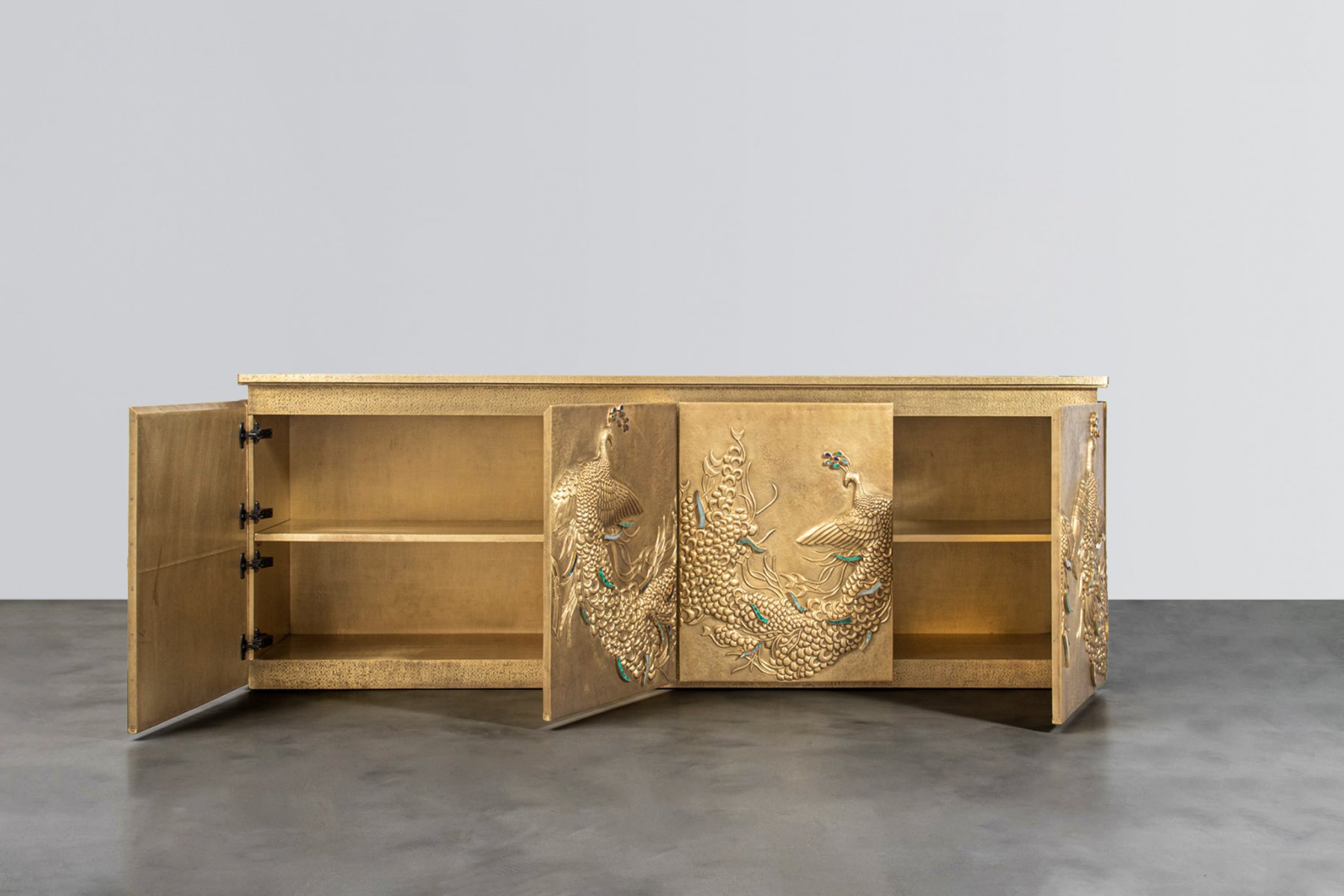 VGS-Cabinet_-_Whistlers_Paradise_03.jpg