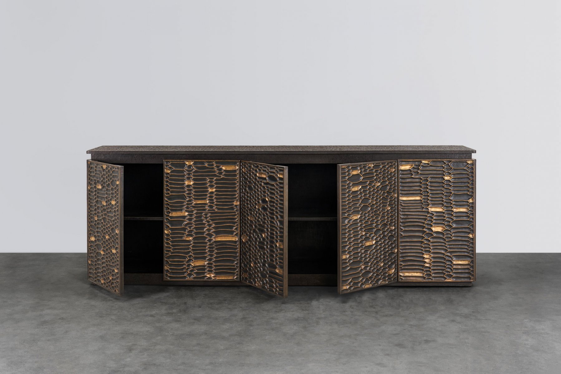 VGS-Ophidian_Cabinet-2.jpg