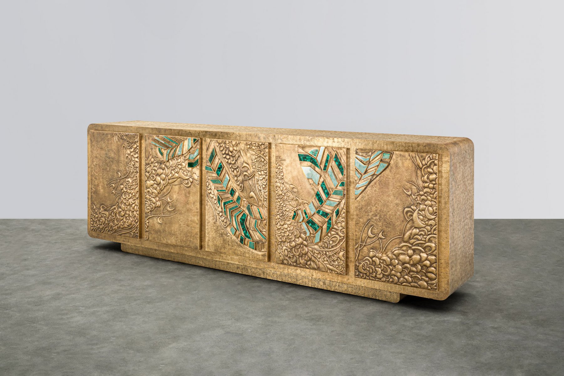 VGS-Shangri-la_Cabinet_03.jpg