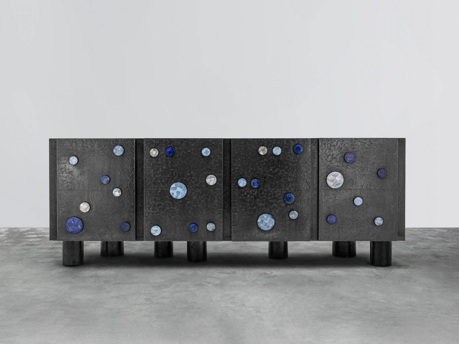 VGS-Sky_Cabinet_01.jpg