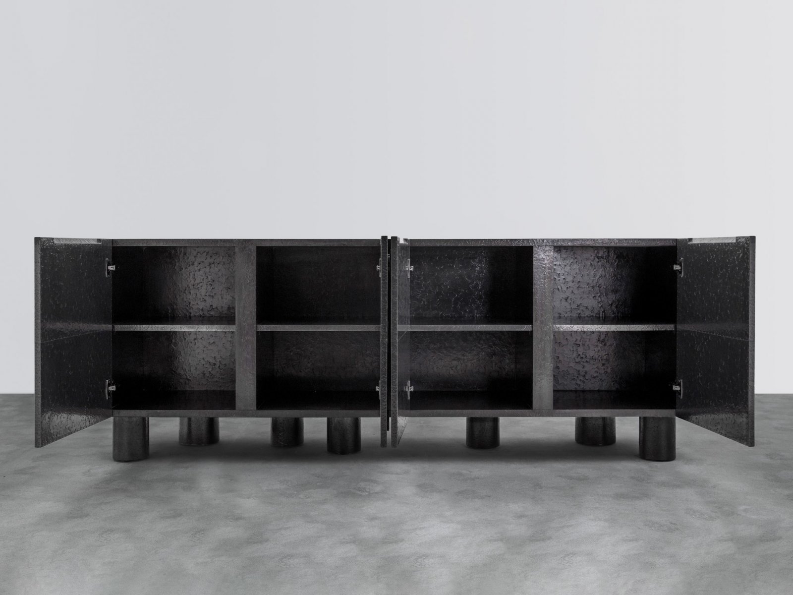 VGS-Sky_Cabinet_02.jpg