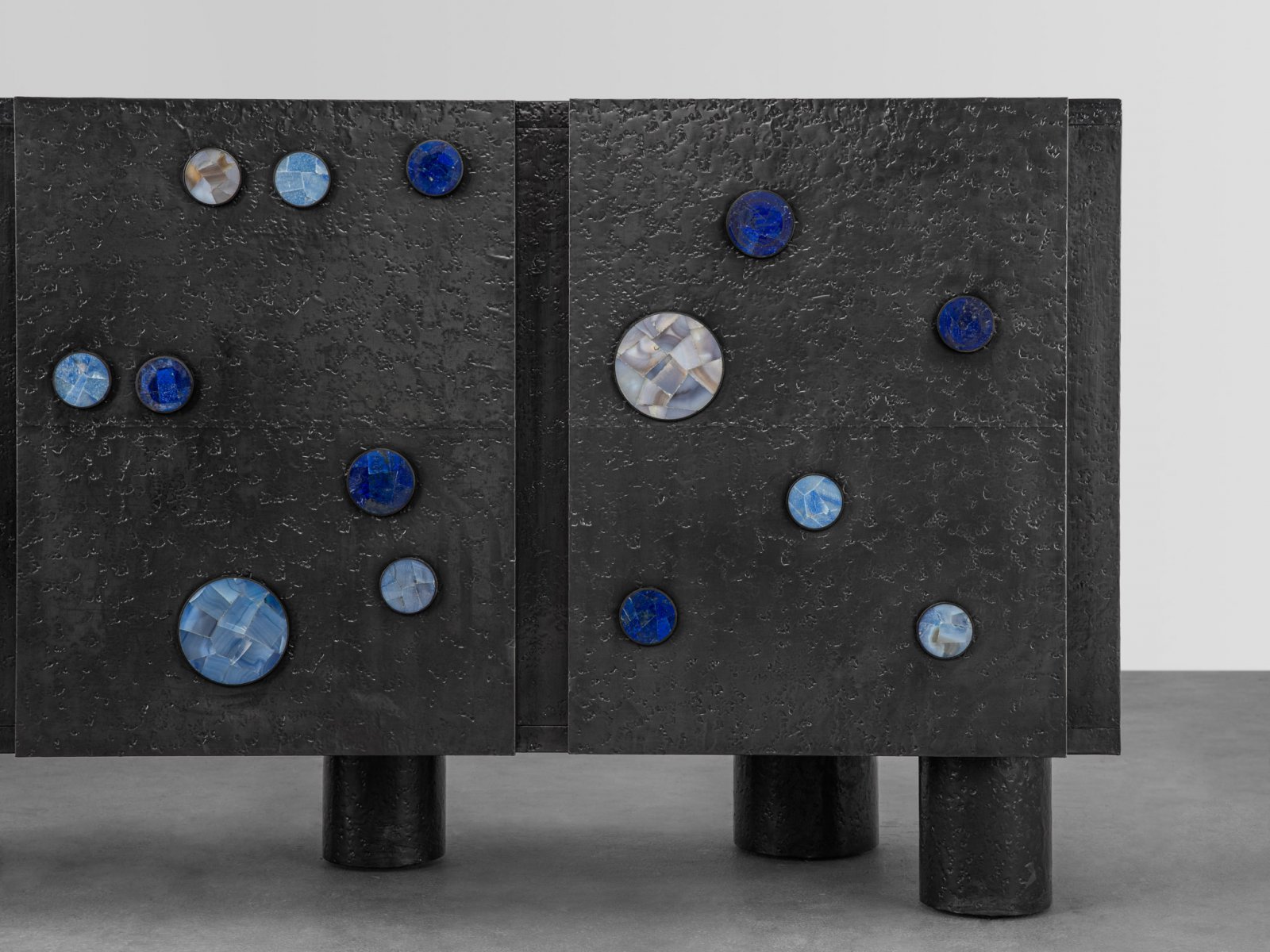 VGS-Sky_Cabinet_04.jpg